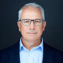 Kelemen Tamás biztosítási szakértő, MODELLO Intézet
